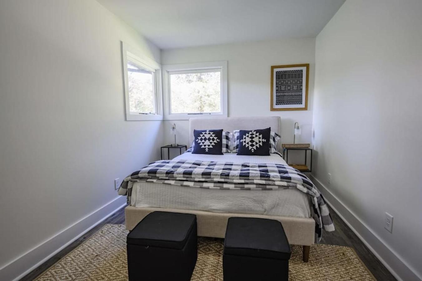 Gorgeous Renovated Home With Large & Private Lot Winchester Eksteriør bilde