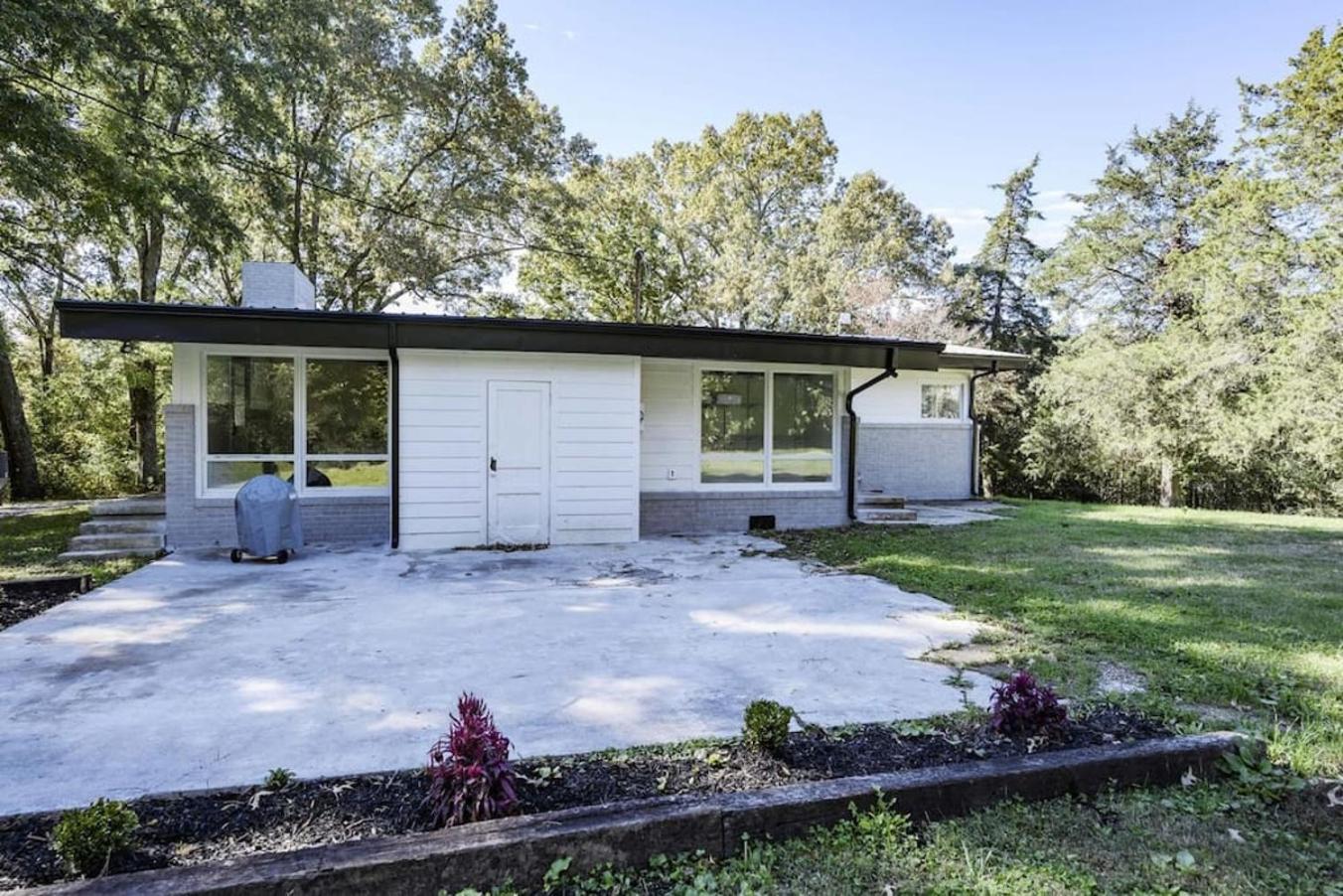 Gorgeous Renovated Home With Large & Private Lot Winchester Eksteriør bilde