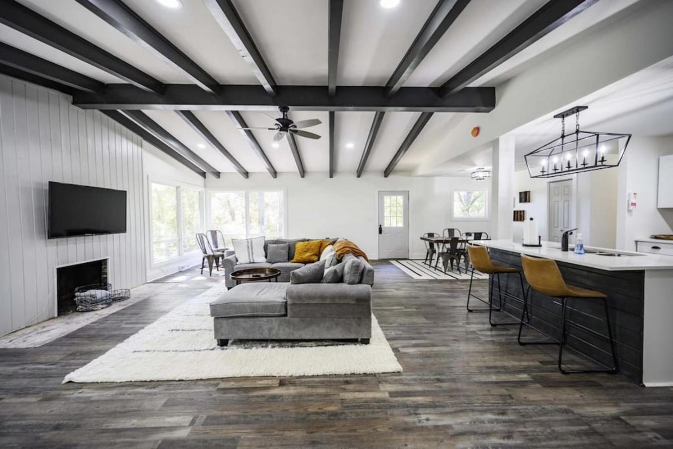 Gorgeous Renovated Home With Large & Private Lot Winchester Eksteriør bilde